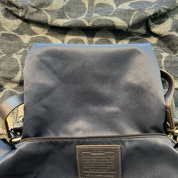 Coach Authentic Signature Denim handbag NWOT - Picture 14 of 16